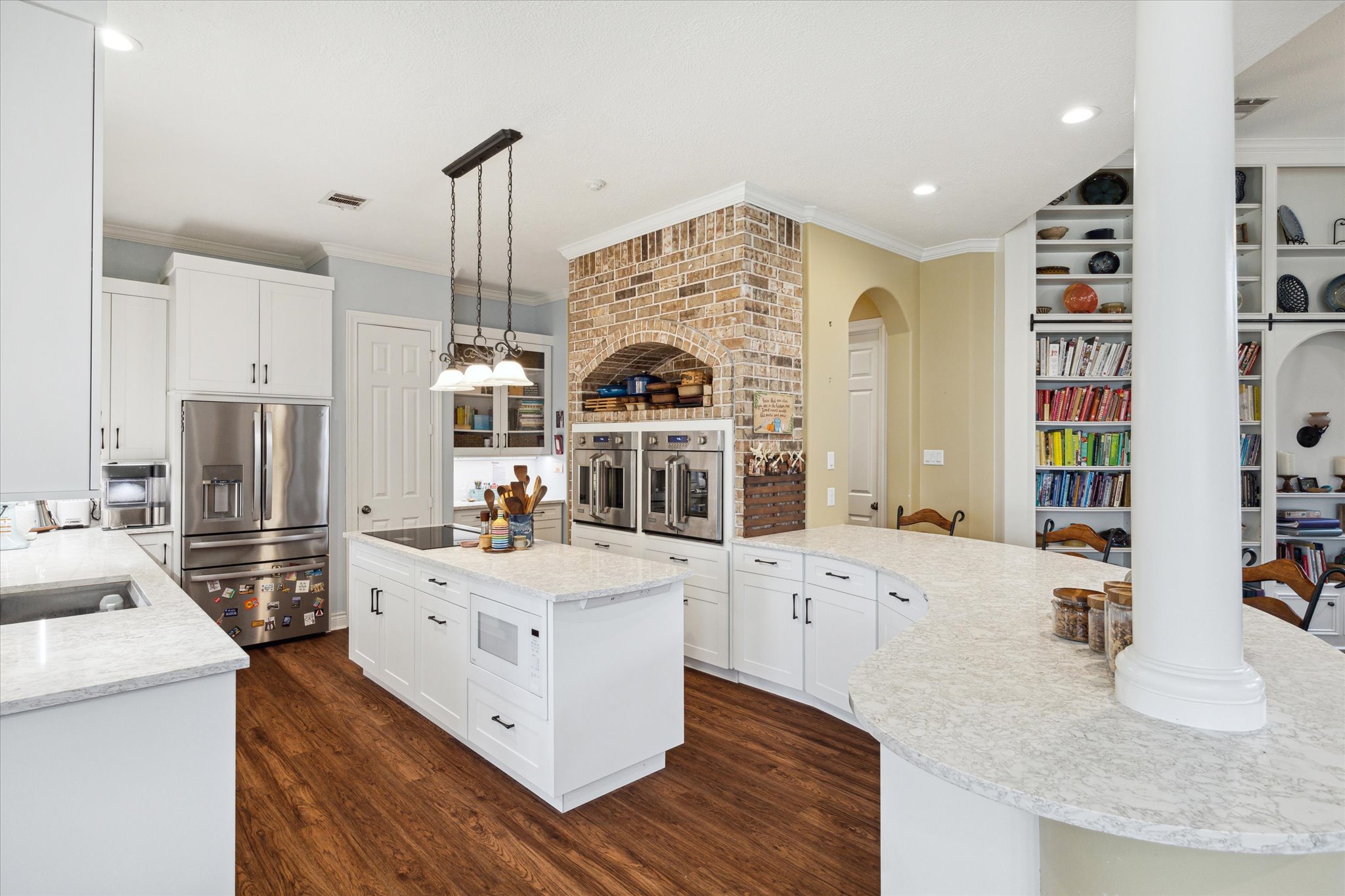 White Shaker Kitchen Remodel with Quartz Countertops